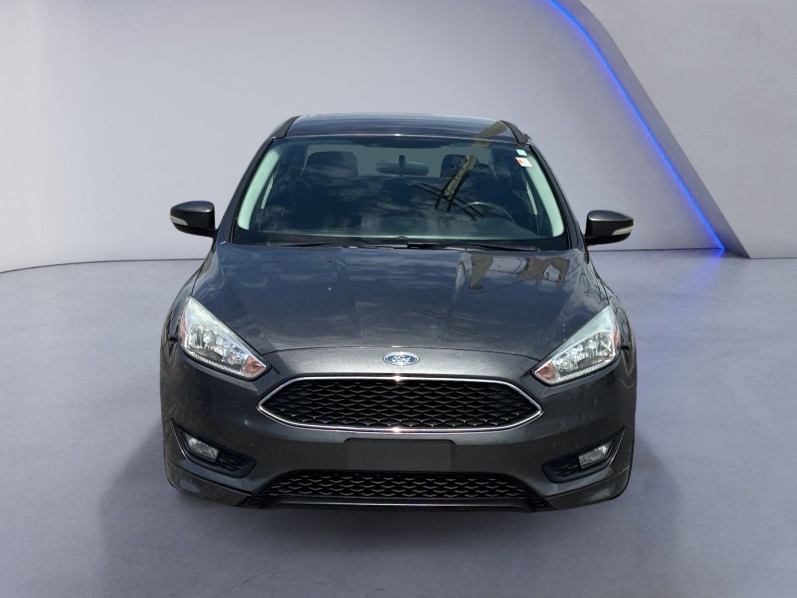 Used 2016 Ford Focus SE w/ SE Sport Package image 12