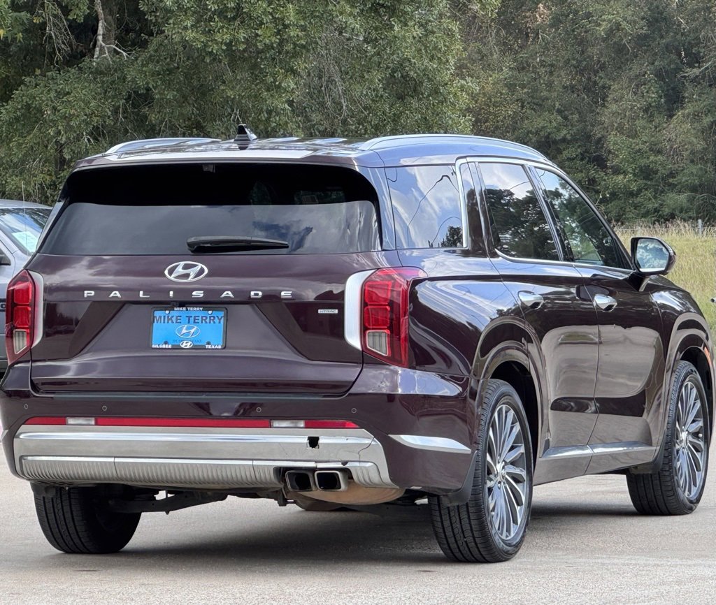 Used 2023 Hyundai Palisade Calligraphy w/ Cargo Package image 15