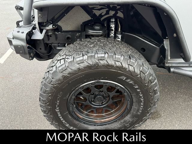 Used 2014 Jeep Wrangler Unlimited Rubicon image 21