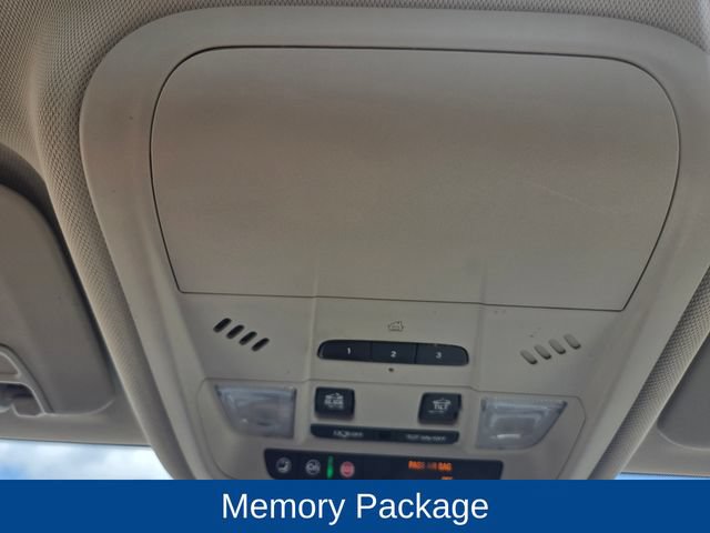 Used 2018 Buick Regal Essence w/ Driver Confidence Package #1 AWD/4WD image 33