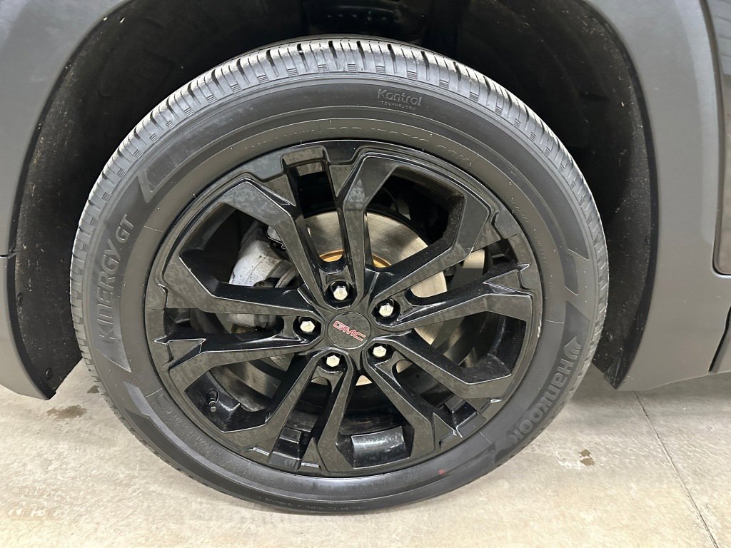 Certified 2022 GMC Terrain SLE w/ Driver Convenience Package image 36