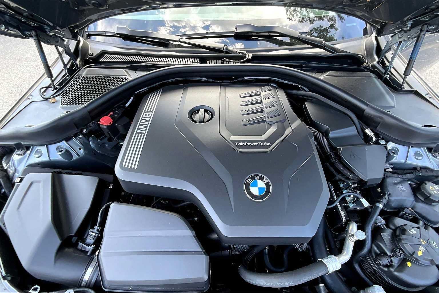 New 2025 BMW 230i Coupe w/ Premium Package RWD image 16