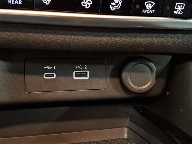 Used 2023 Nissan Rogue SL w/ SL Premium Package image 22