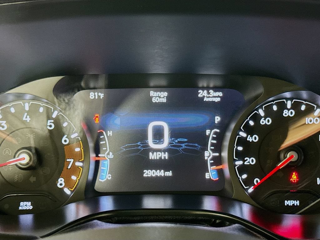 Used 2025 Jeep Compass Trailhawk AWD/4WD image 10
