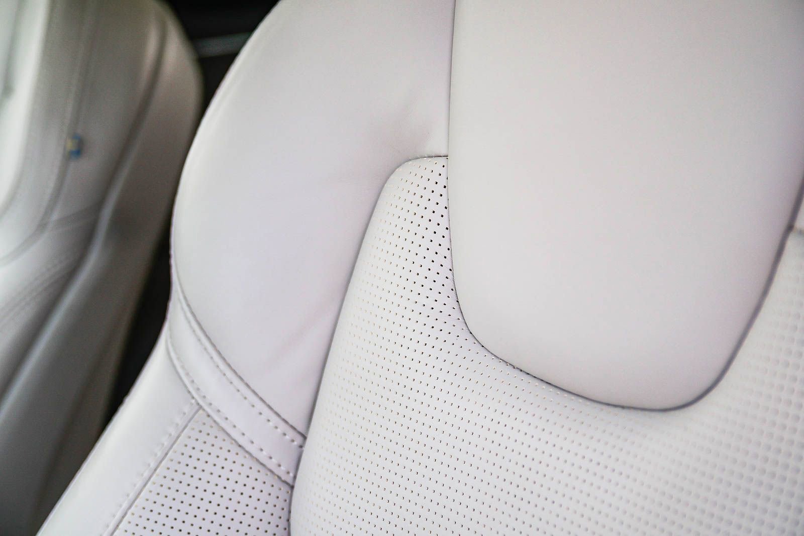 Used 2024 Volvo XC90 T8 Ultimate w/ Protection Package Premier image 30