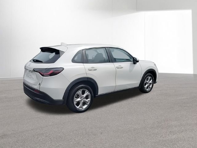 Used 2023 Honda HR-V LX image 9