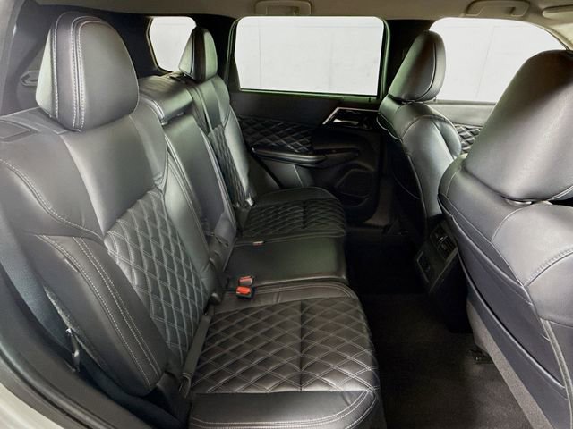 Used 2022 Mitsubishi Outlander SEL image 30