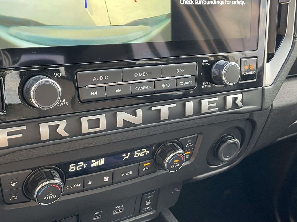 Used 2025 Nissan Frontier SV w/ SV Convenience Package image 28