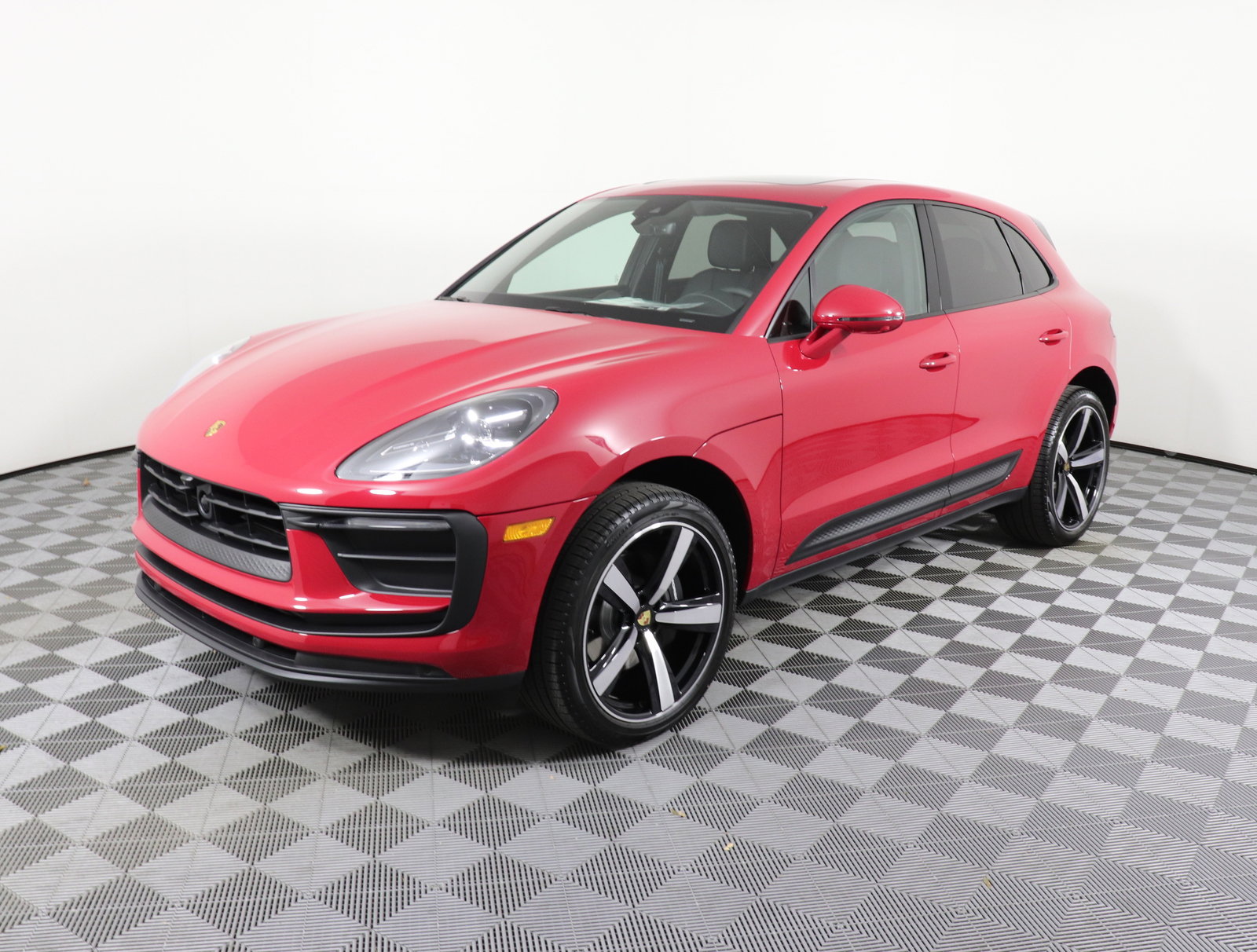Used 2024 Porsche Macan