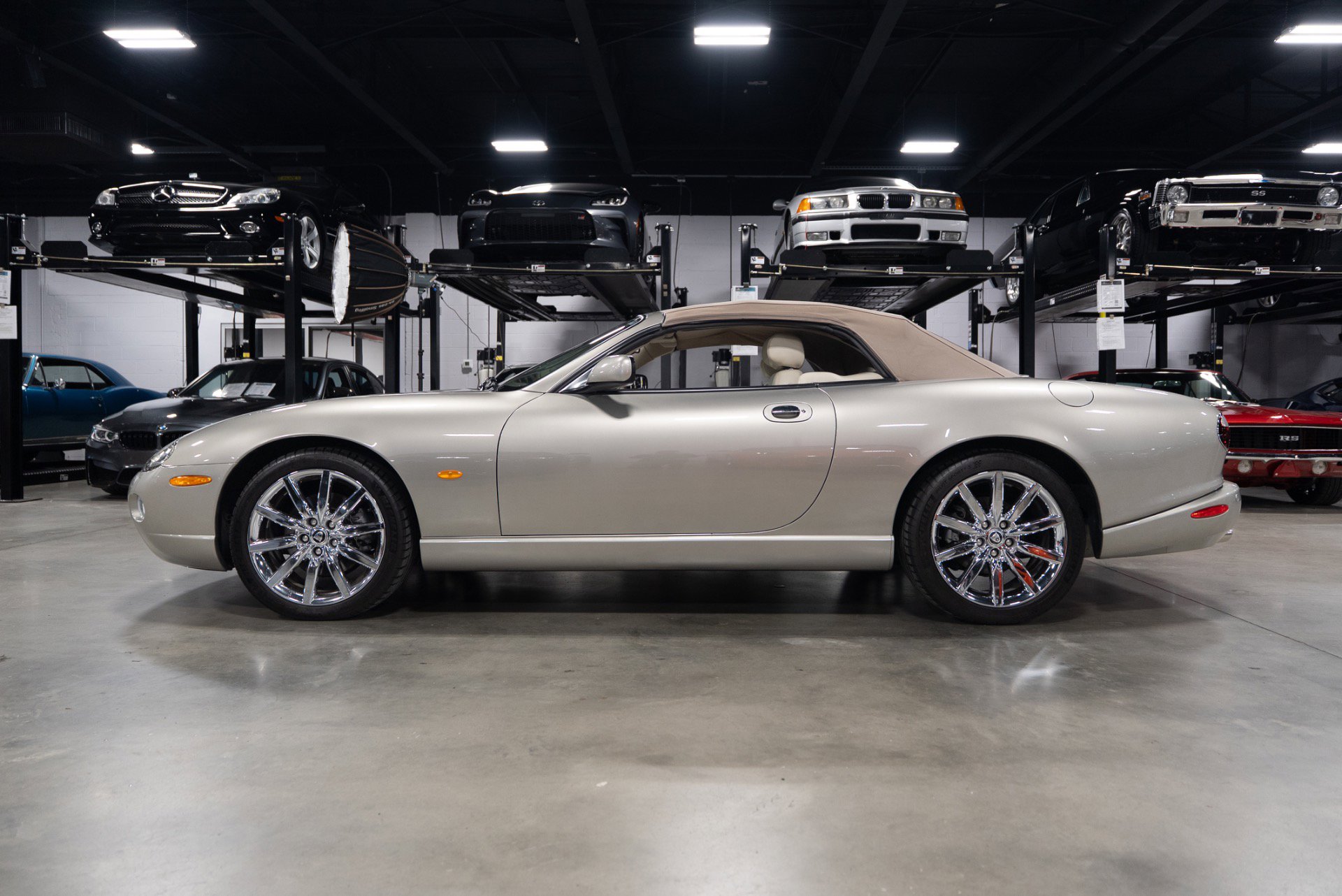 Used 2006 Jaguar XK8 Convertible image 4