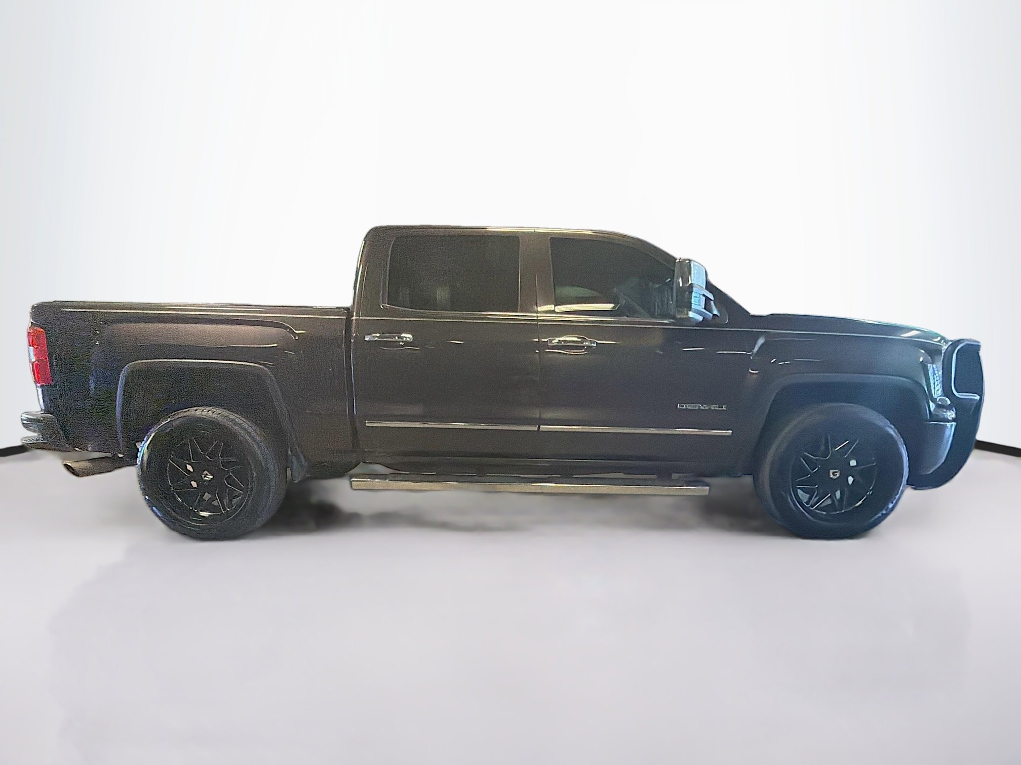 Used 2015 GMC Sierra 1500 Denali w/ Driver Alert Package image 10