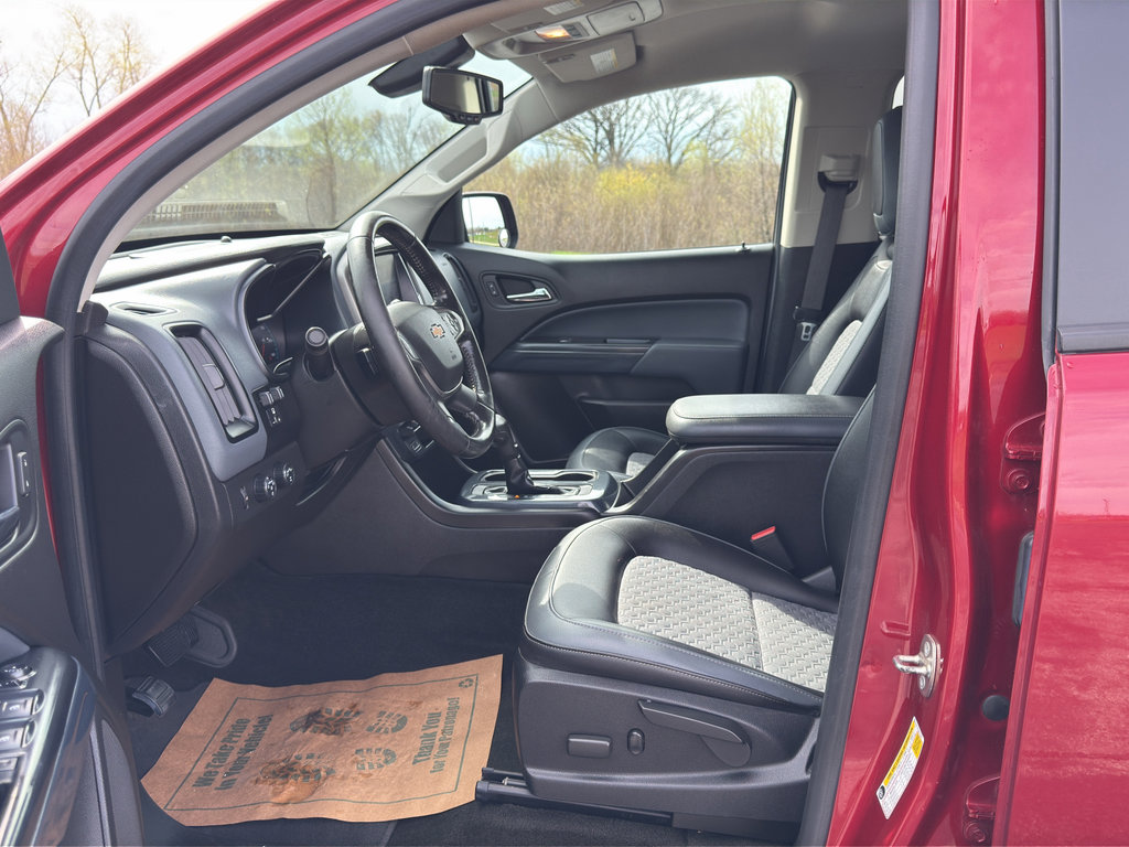 Used 2018 Chevrolet Colorado Z71 AWD/4WD image 13