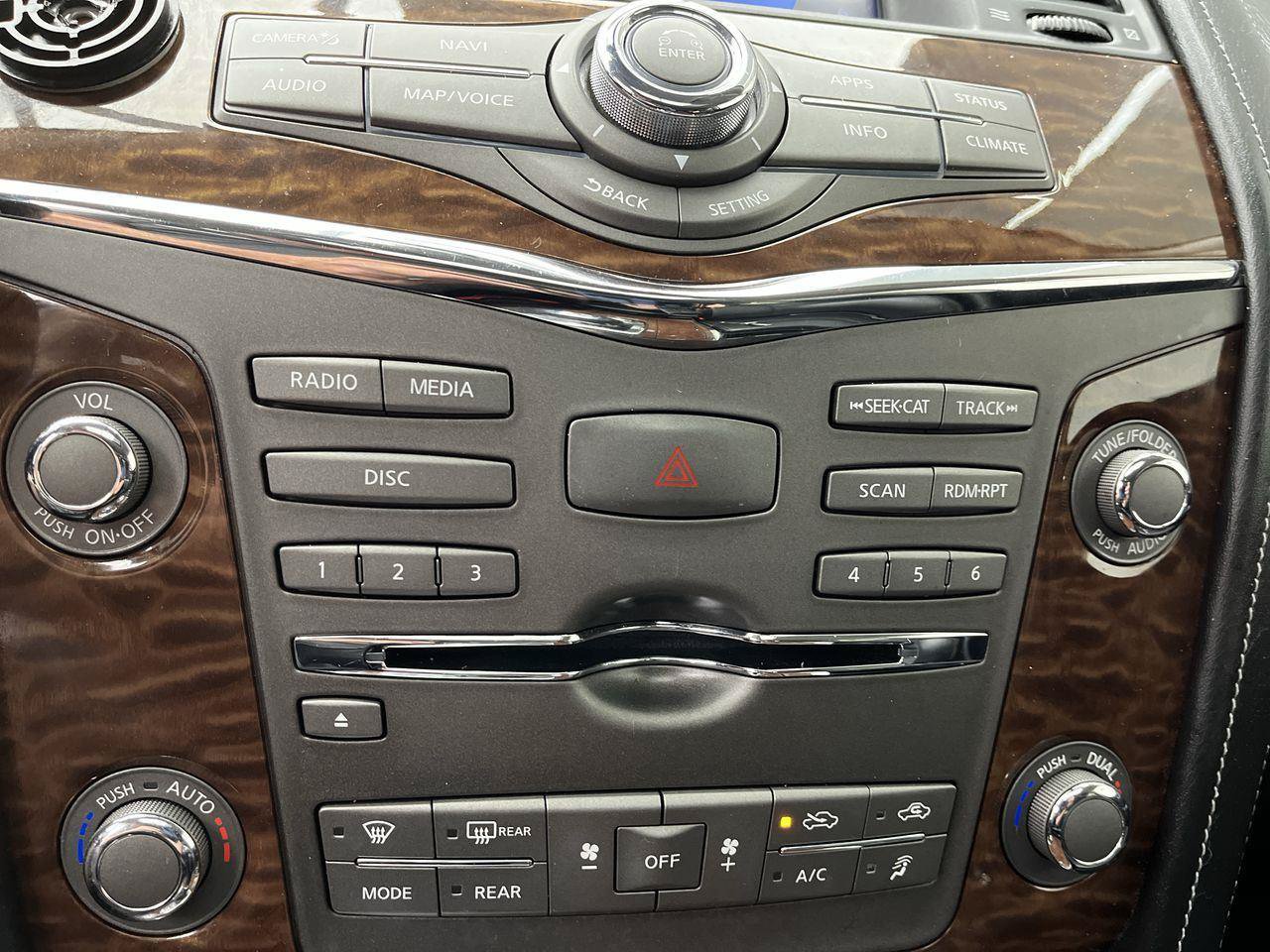 Used 2020 Nissan Armada SL w/ Premium Package AWD/4WD image 20