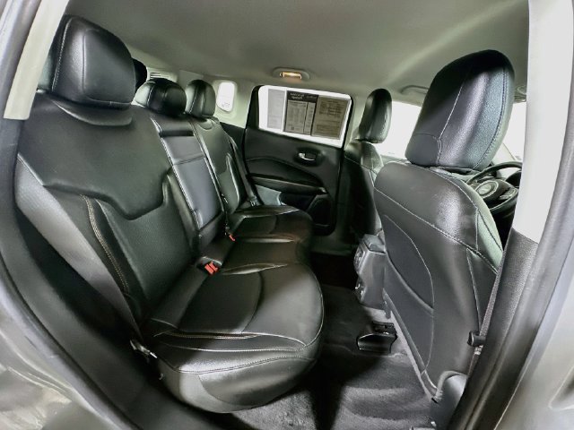 Used 2019 Jeep Compass Limited AWD/4WD image 30