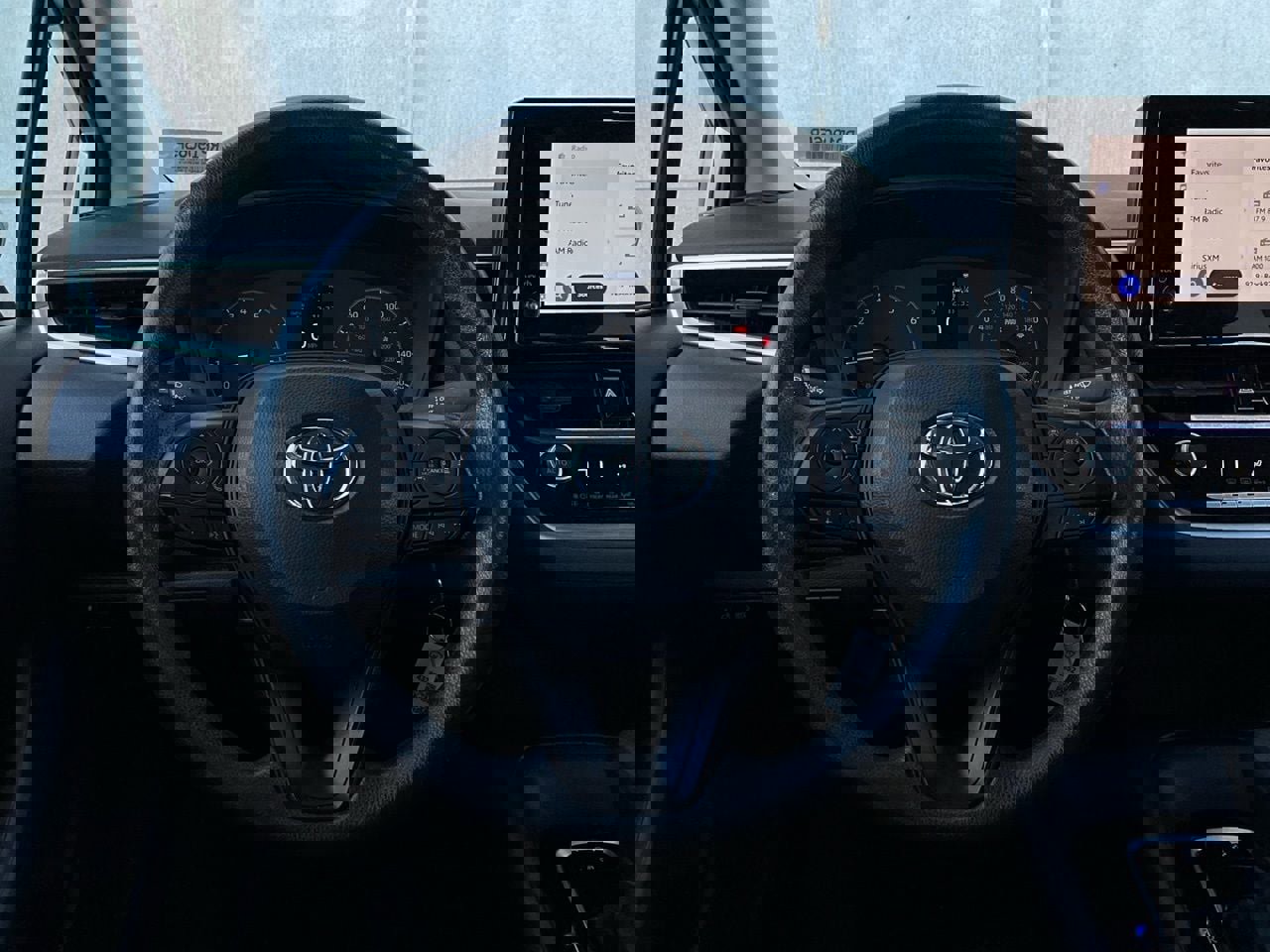 Used 2024 Toyota Corolla LE image 28