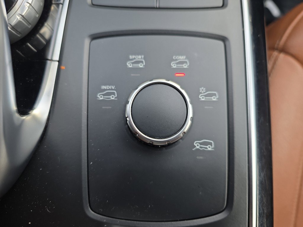 Used 2017 Mercedes-Benz GLS 550 4MATIC image 33