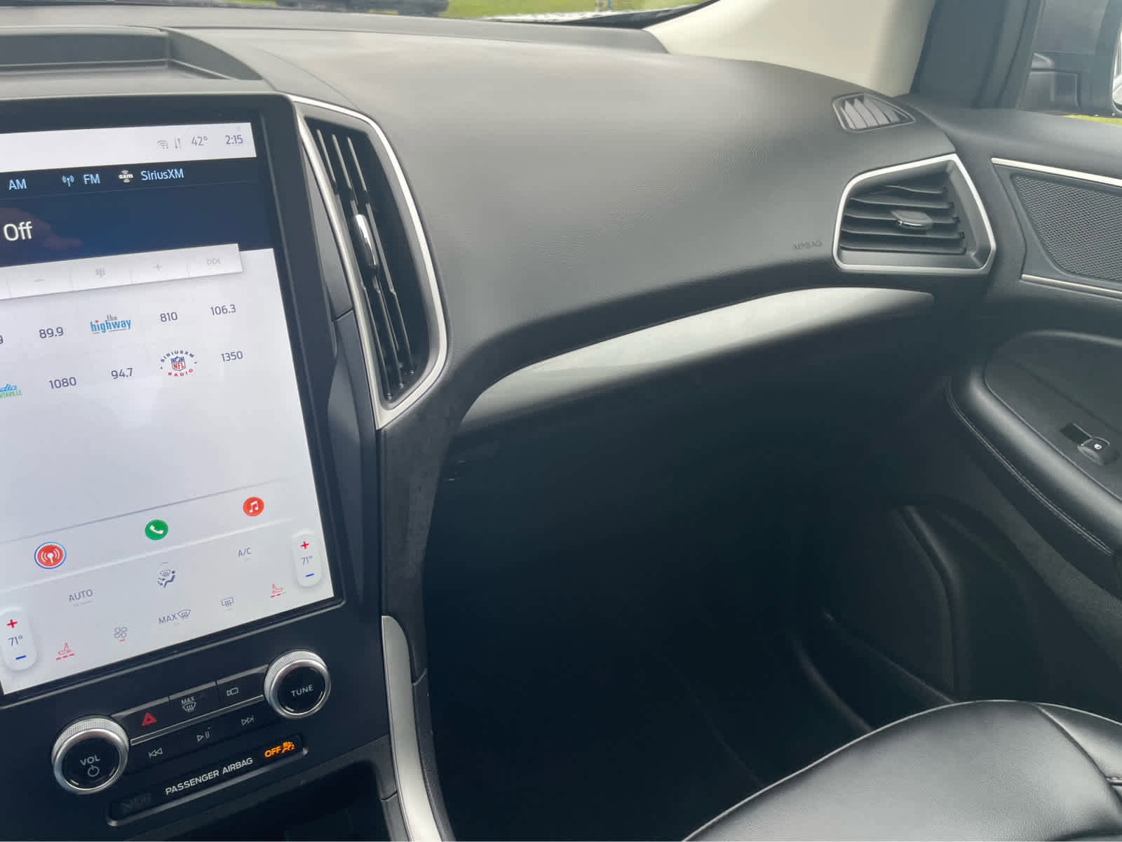 Used 2023 Ford Edge SEL image 25