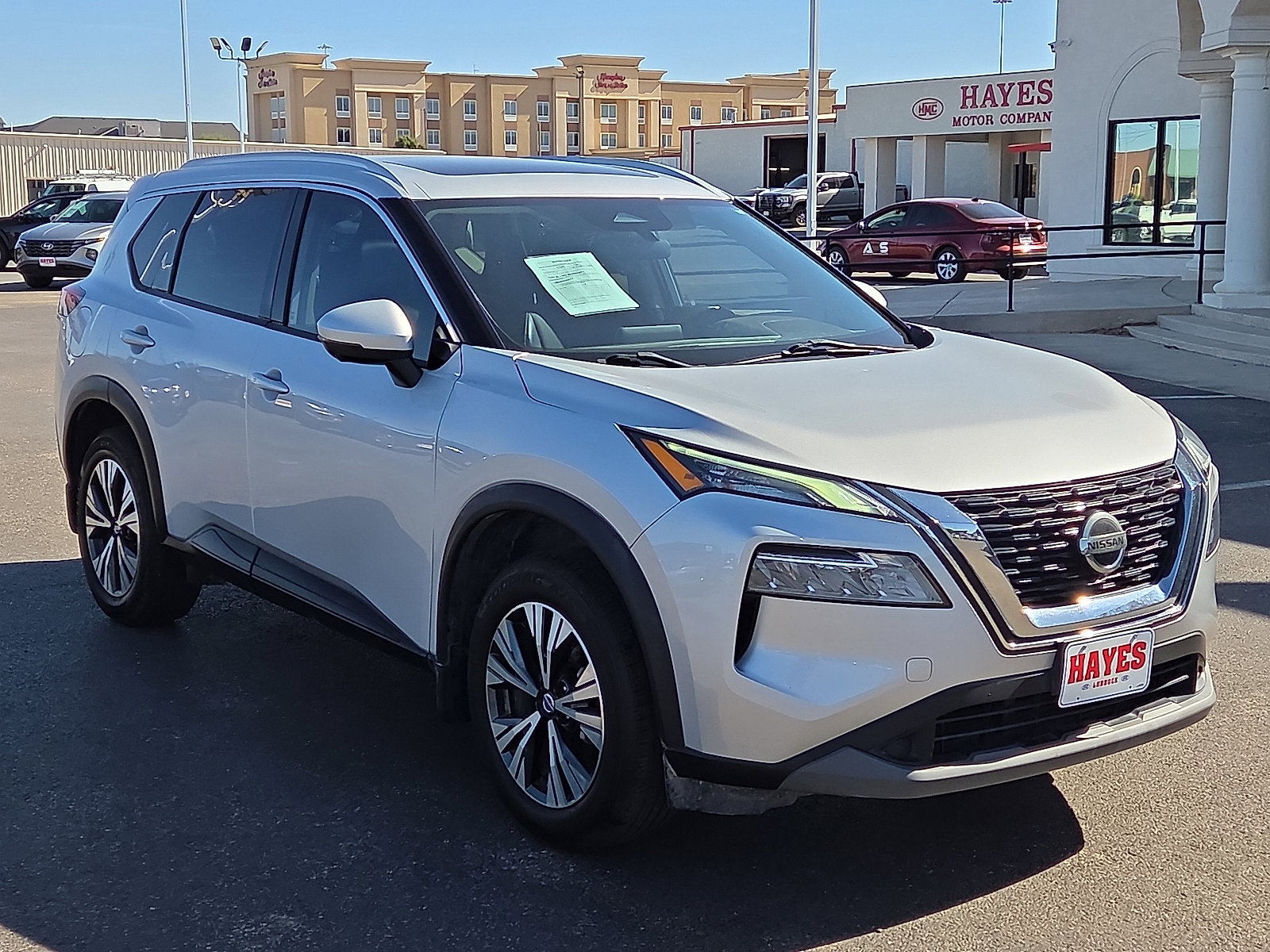 Used 2021 Nissan Rogue SV w/ Premium Package FWD image 5