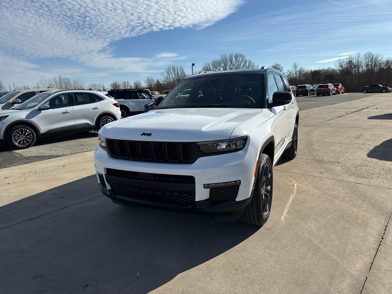 New 2025 Jeep Grand Cherokee L Limited image 17