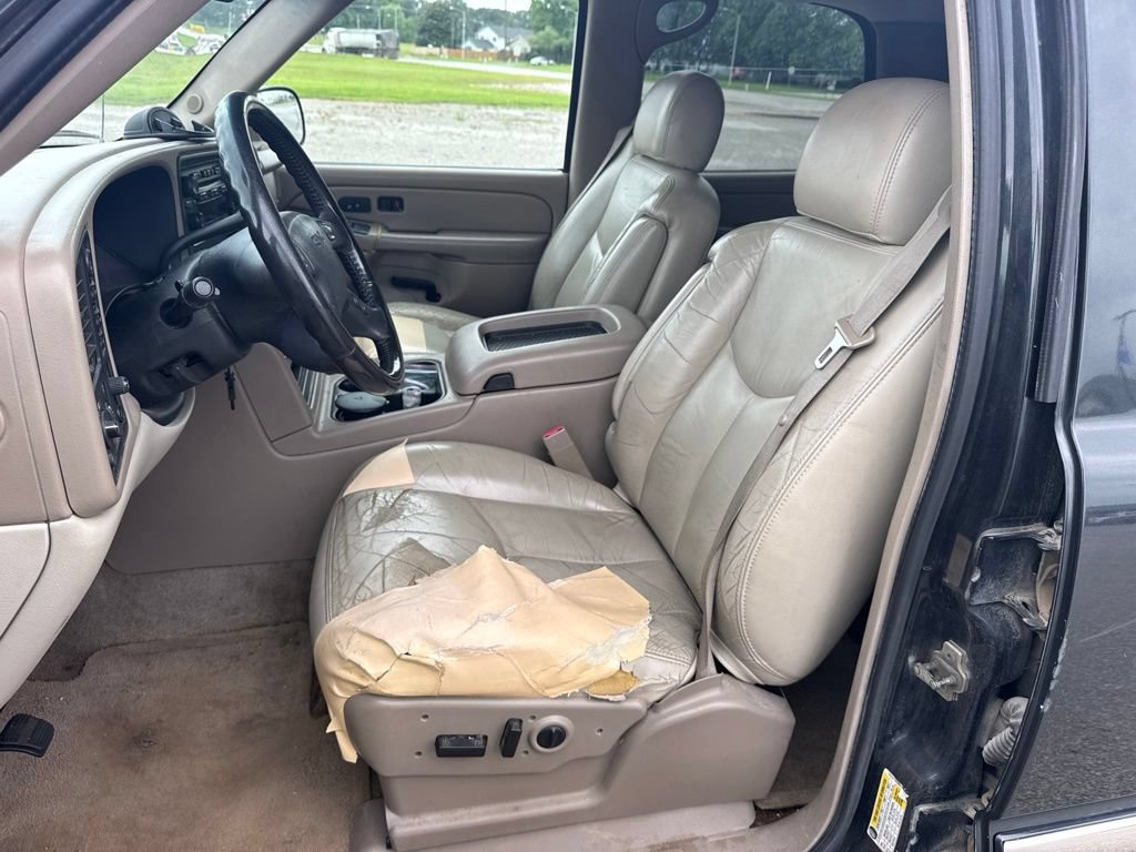 Used 2006 GMC Yukon SLT w/ SLT Preferred Equipment Group AWD/4WD image 14