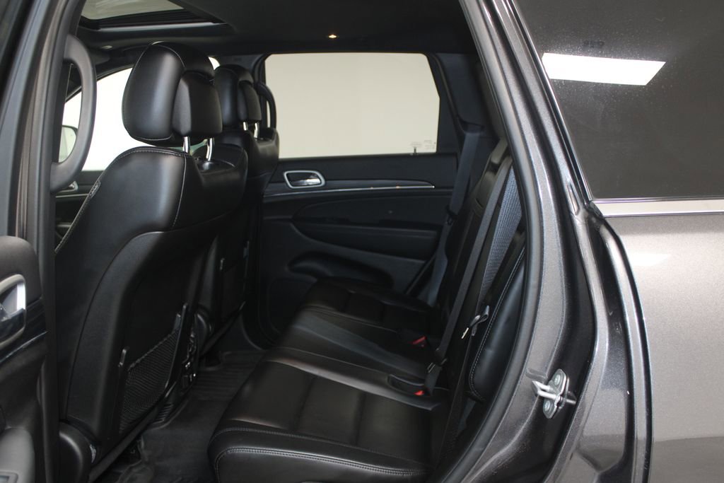 Used 2021 Jeep Grand Cherokee Limited w/ Trailer Tow Group IV image 27