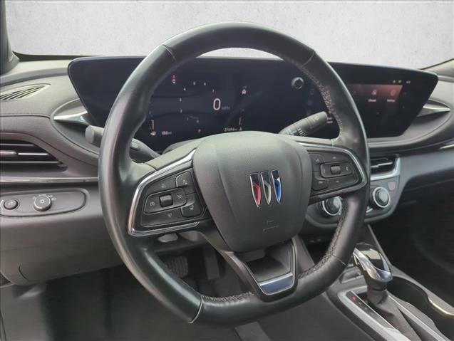 Used 2024 Buick Envista Preferred w/ Convenience I Package image 4