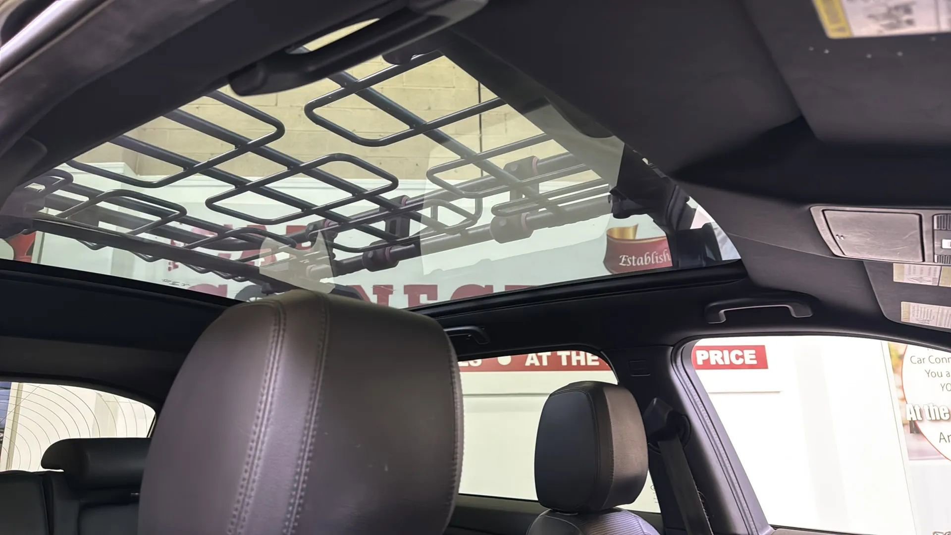 Used 2016 Land Rover Discovery Sport HSE image 19