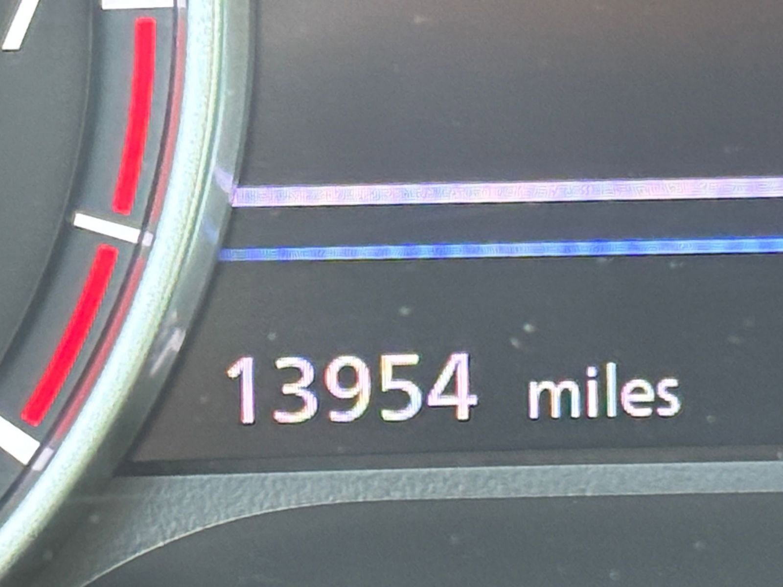 Used 2025 Nissan Sentra SV image 40