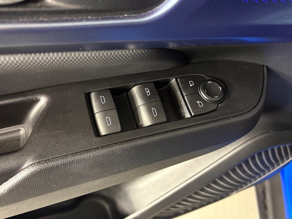 Used 2024 Chevrolet Equinox EV LT AWD/4WD image 16