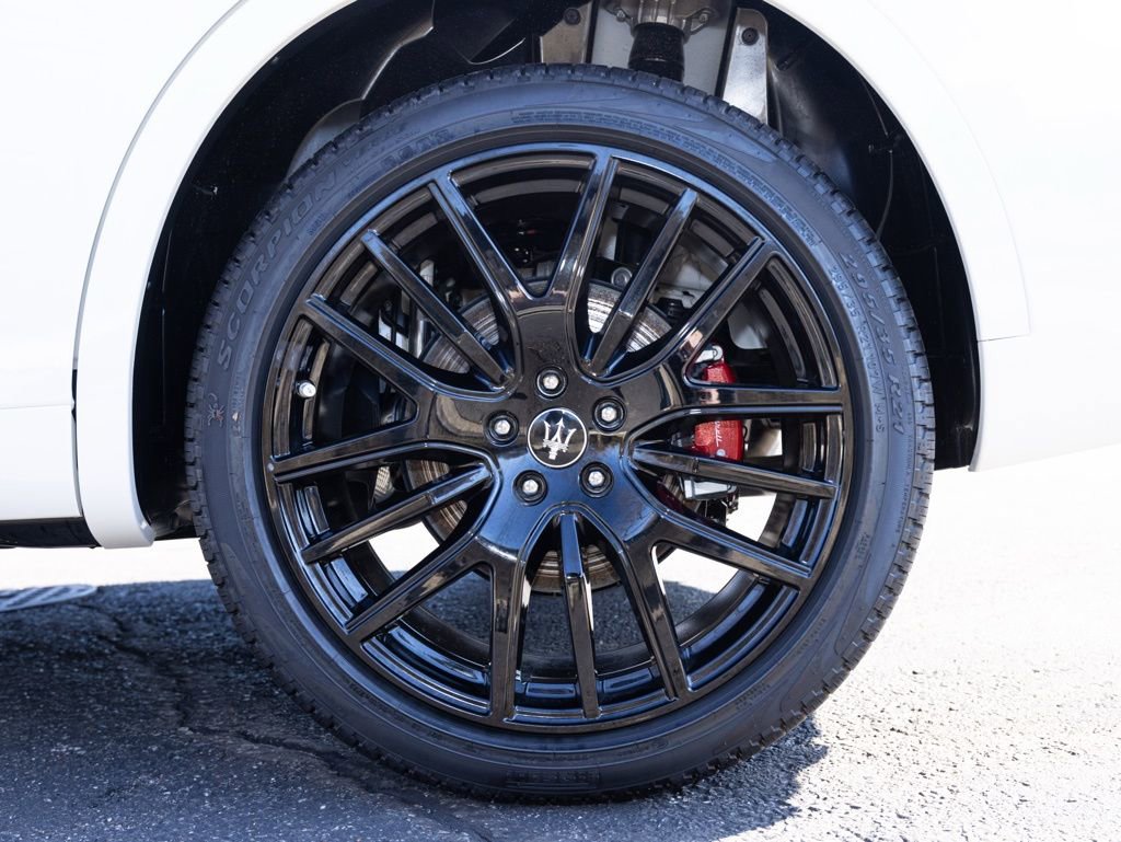 Used 2024 Maserati Levante Modena Ultima image 45