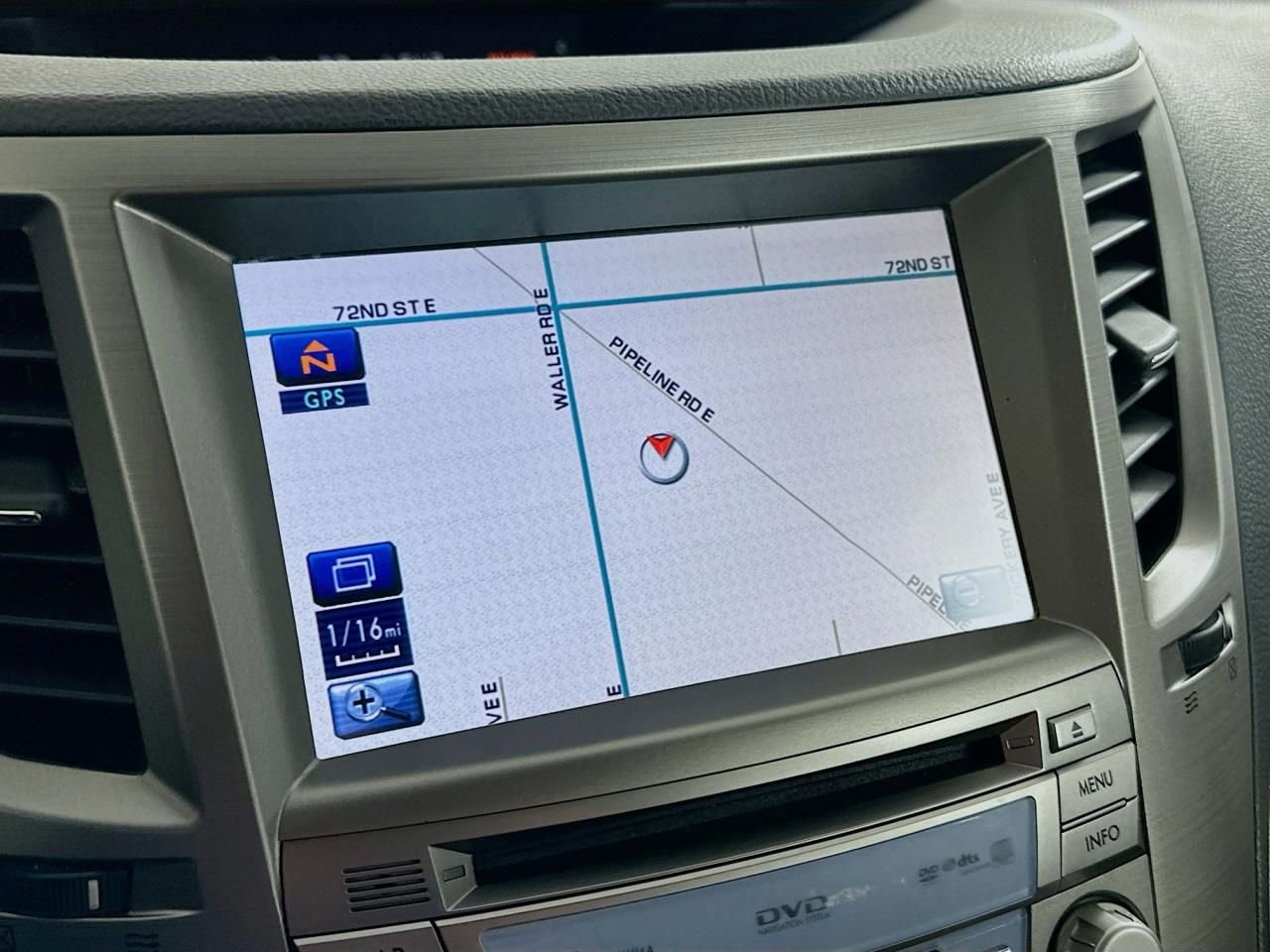 Used 2010 Subaru Outback 3.6R Limited image 32