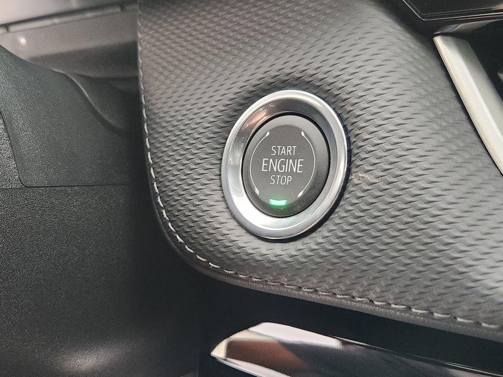 New 2026 Chevrolet Equinox LT w/ Safety and Technology Package FWD image 21
