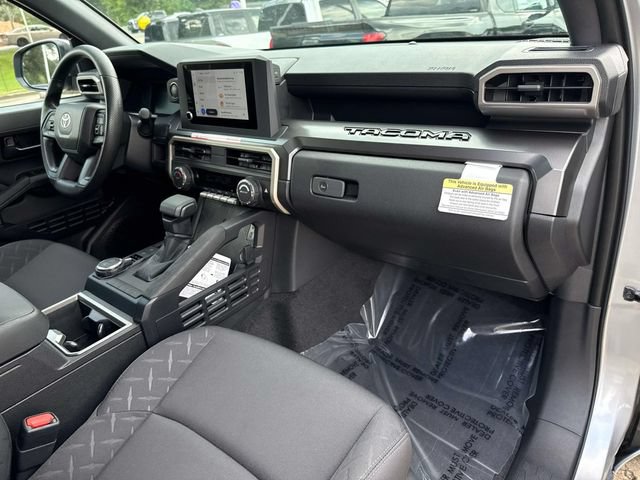 Used 2026 Toyota Tacoma SR5 AWD/4WD image 15