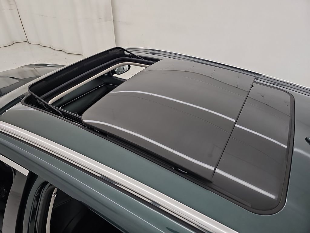 Used 2023 Genesis GV70 2.5T w/ Select Package image 50