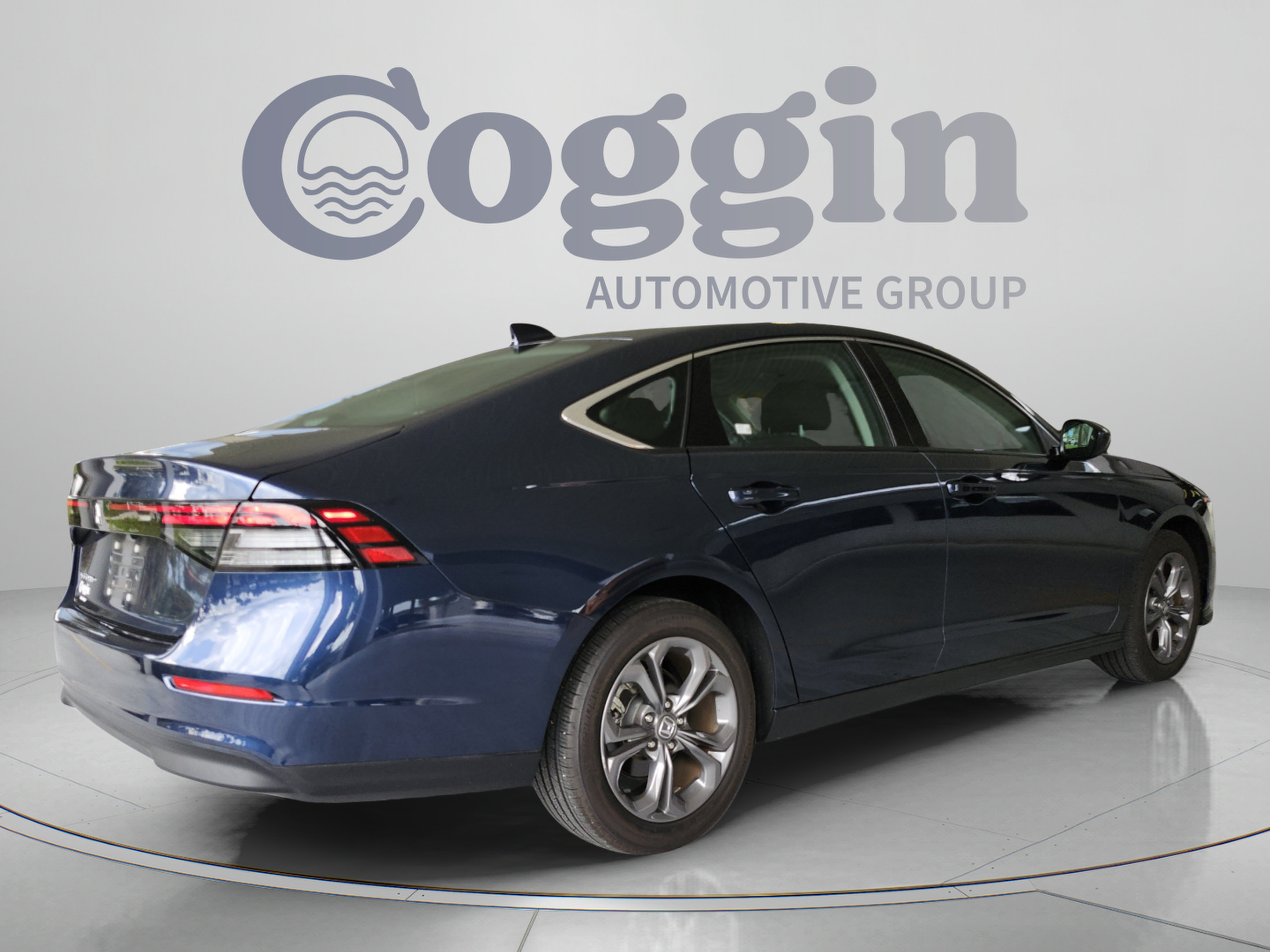 Used 2024 Honda Accord EX image 6