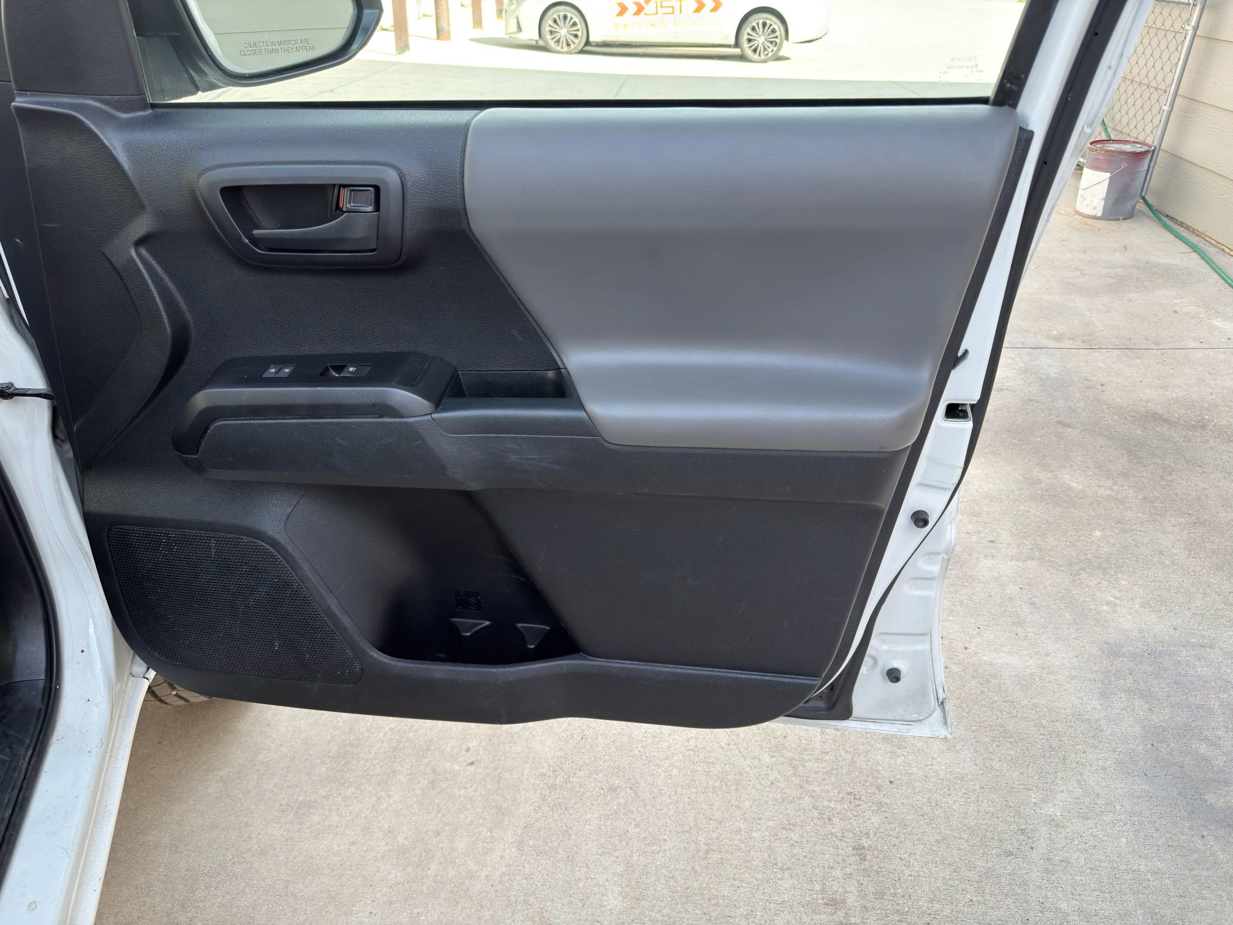 Used 2020 Toyota Tacoma SR image 24