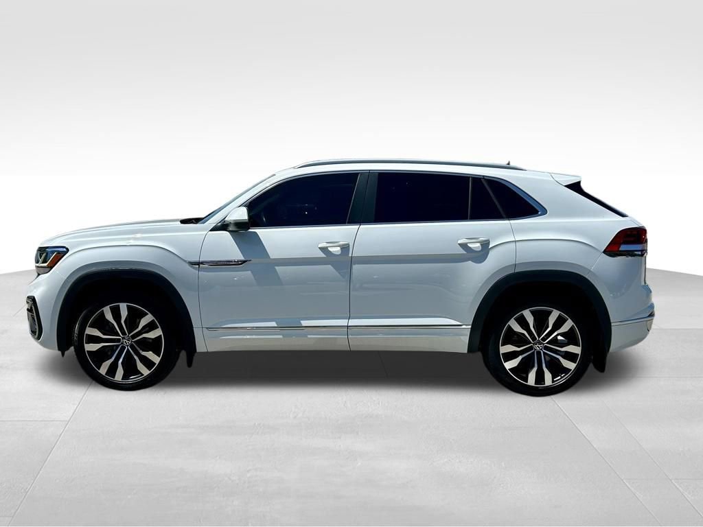 Used 2021 Volkswagen Atlas Cross Sport SEL R-Line FWD image 9