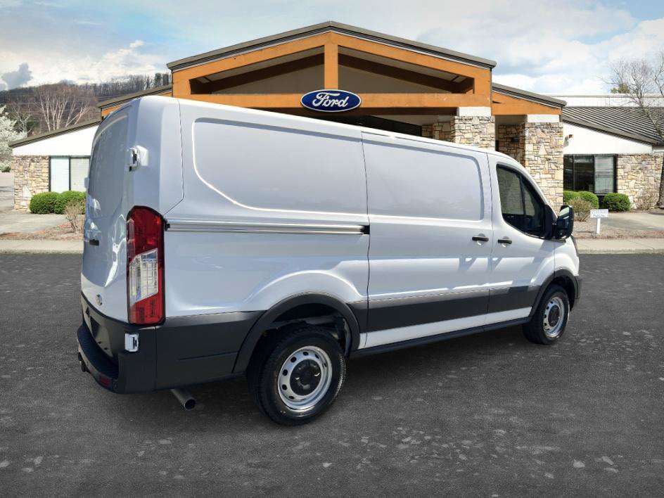 New 2024 Ford Transit 250 Low Roof RWD image 5