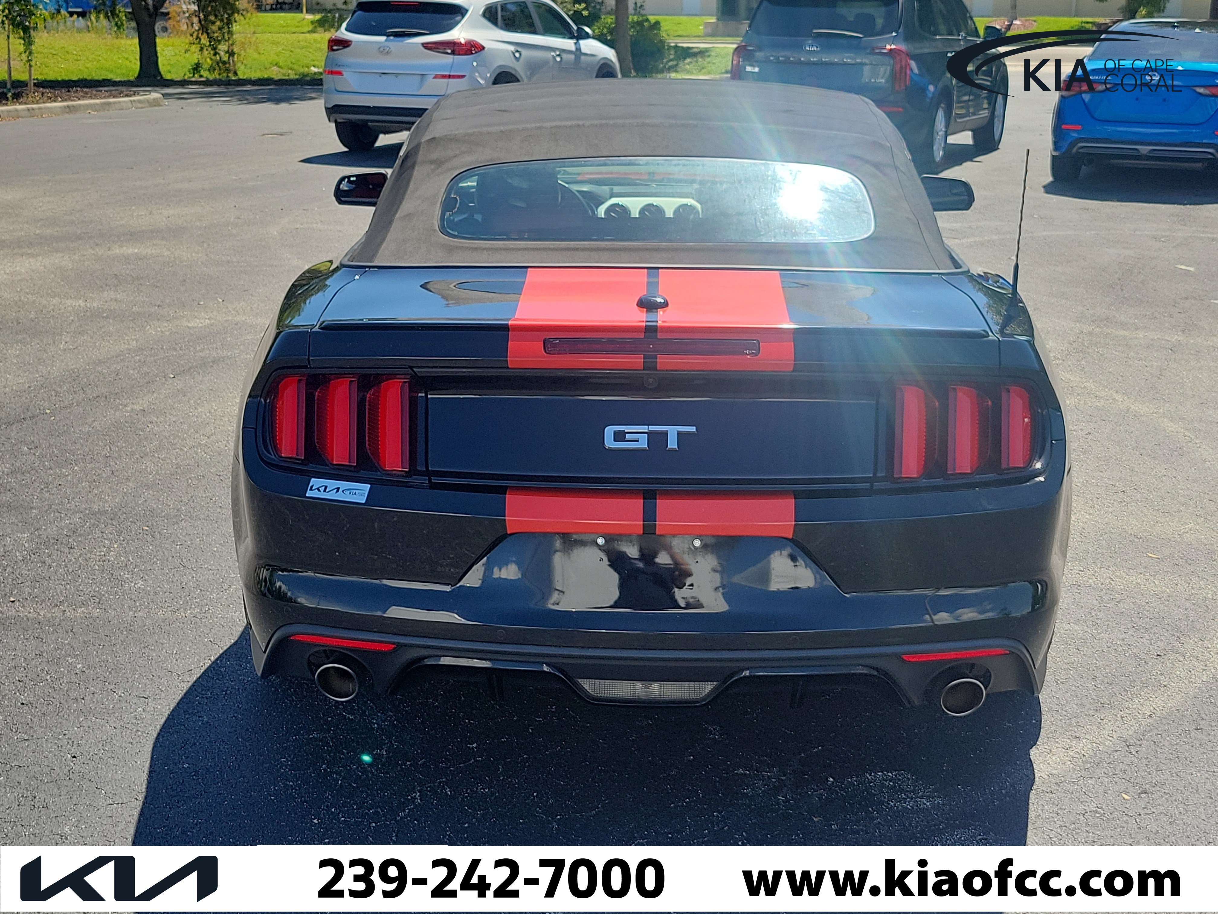 Used 2017 Ford Mustang GT Premium RWD image 5
