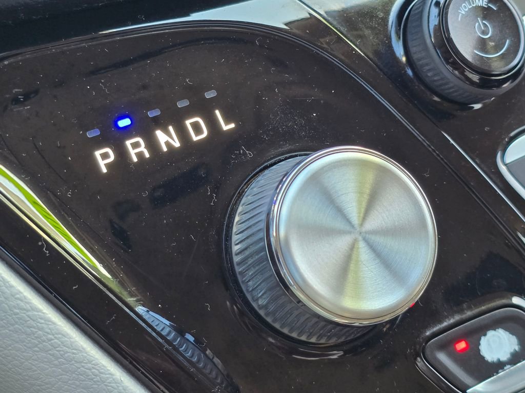 Used 2019 Chrysler Pacifica Touring Plus FWD image 34