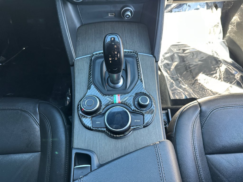 Used 2018 Alfa Romeo Stelvio Ti AWD/4WD image 33