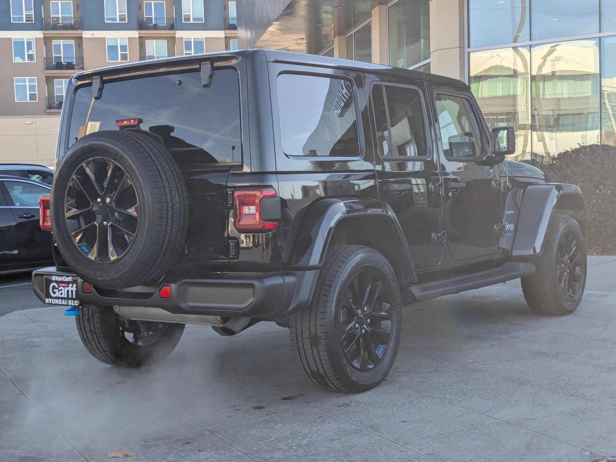 Used 2023 Jeep Wrangler Sahara image 3