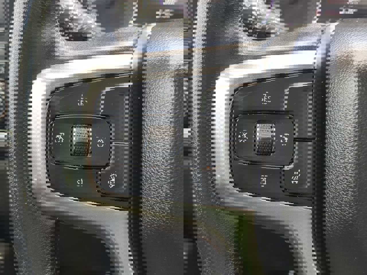 Used 2022 Chevrolet Silverado 1500 LT image 24