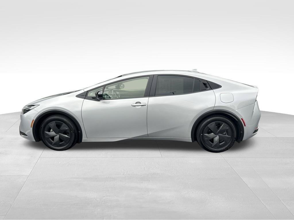 Certified 2024 Toyota Prius LE FWD image 2