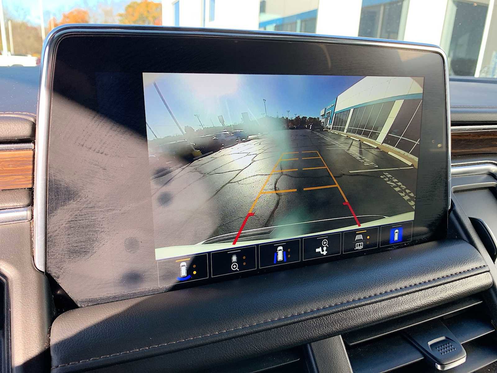 Certified 2023 Chevrolet Suburban High Country image 15