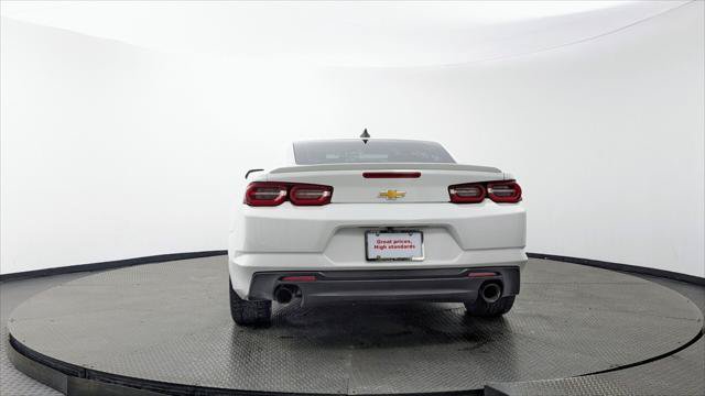 Used 2019 Chevrolet Camaro LT RWD image 7