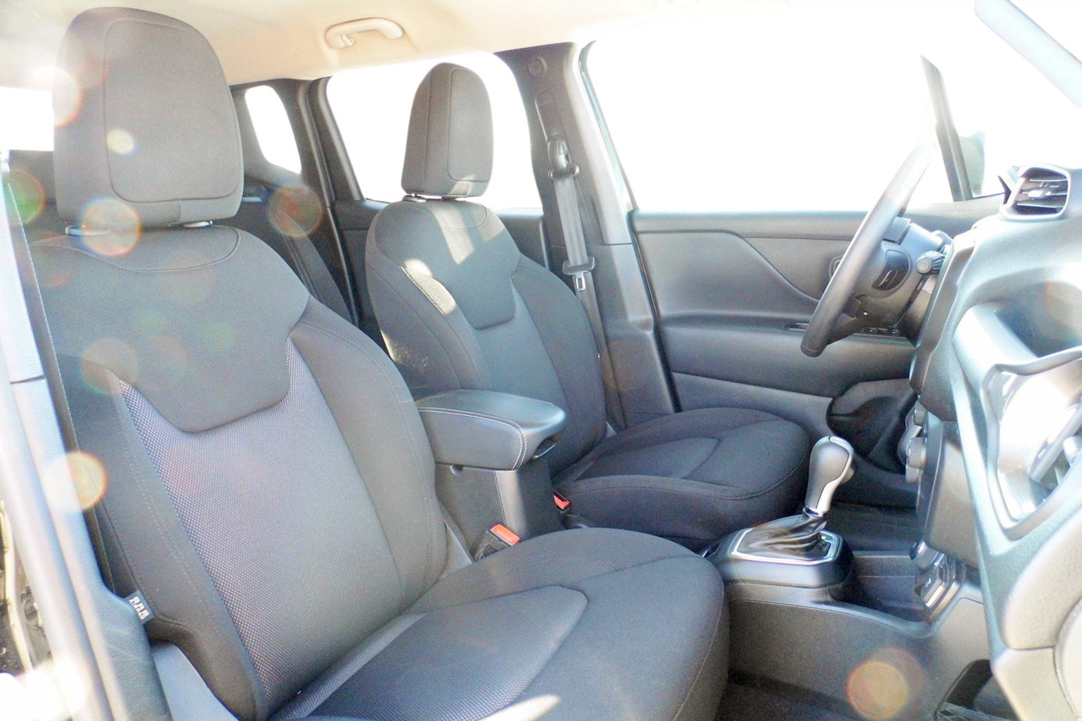 Used 2023 Jeep Renegade Latitude image 20