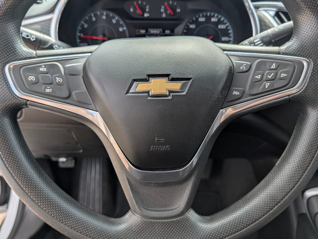 Used 2021 Chevrolet Malibu LT FWD image 18