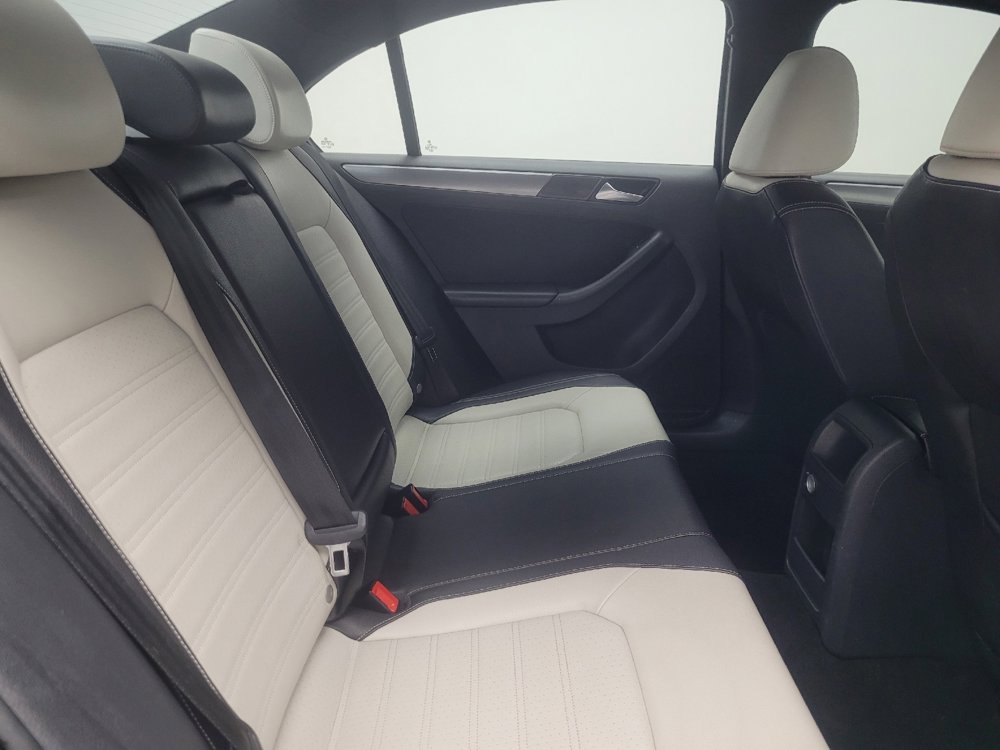 Used 2016 Volkswagen Jetta Sport w/ Lighting Package FWD image 19