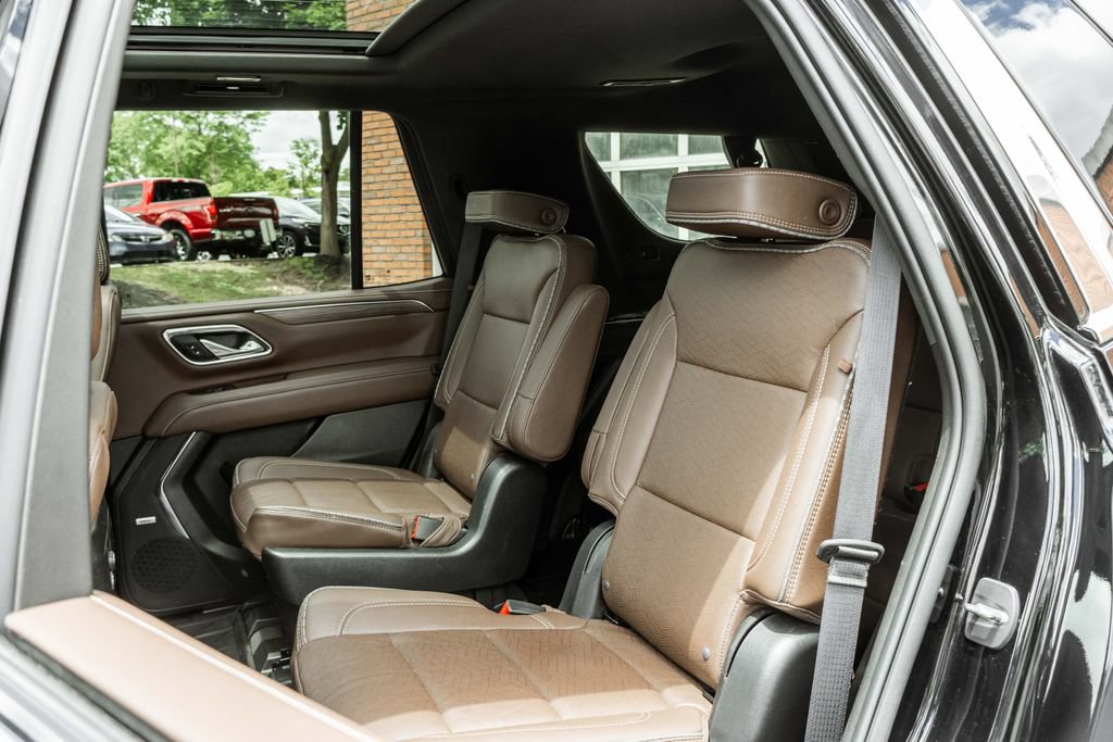 Used 2023 Chevrolet Tahoe High Country AWD/4WD image 30